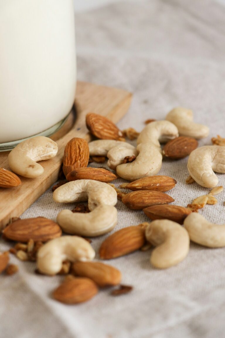 Is Almond Milk Acceptable on the Mediterranean Diet? Is Almond Milk Acceptable on the Mediterranean Diet?