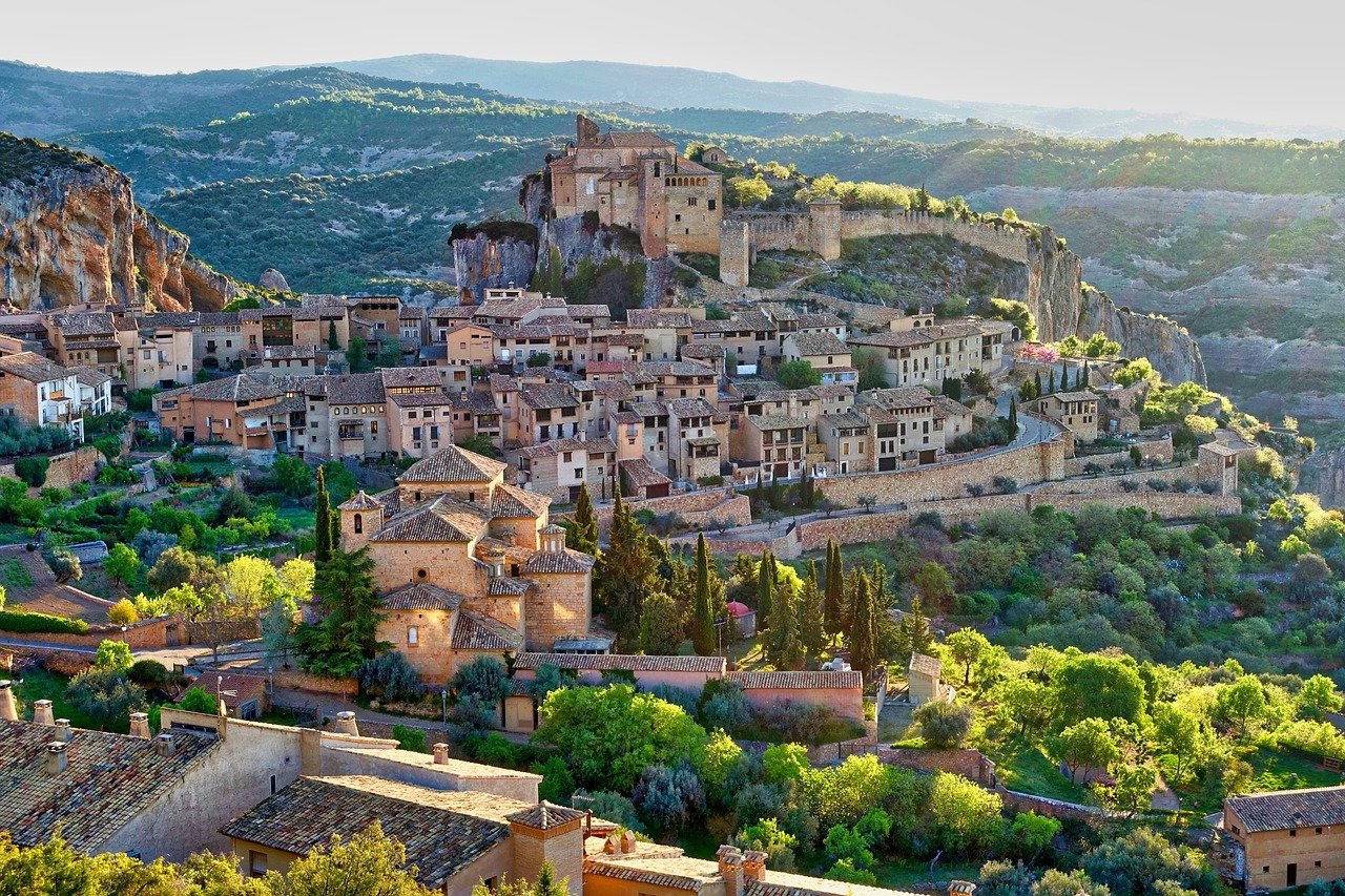 Exploring the Staples of the Mediterranean Diet: Olives and Olive Oil