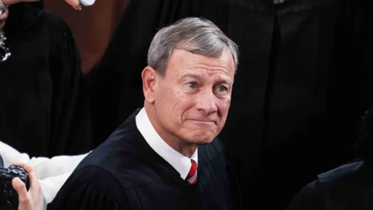 John Roberts Has a Plan to Deny Transgender Rights – Mother Jones John Roberts Has a Plan to Deny Transgender Rights – Mother Jones