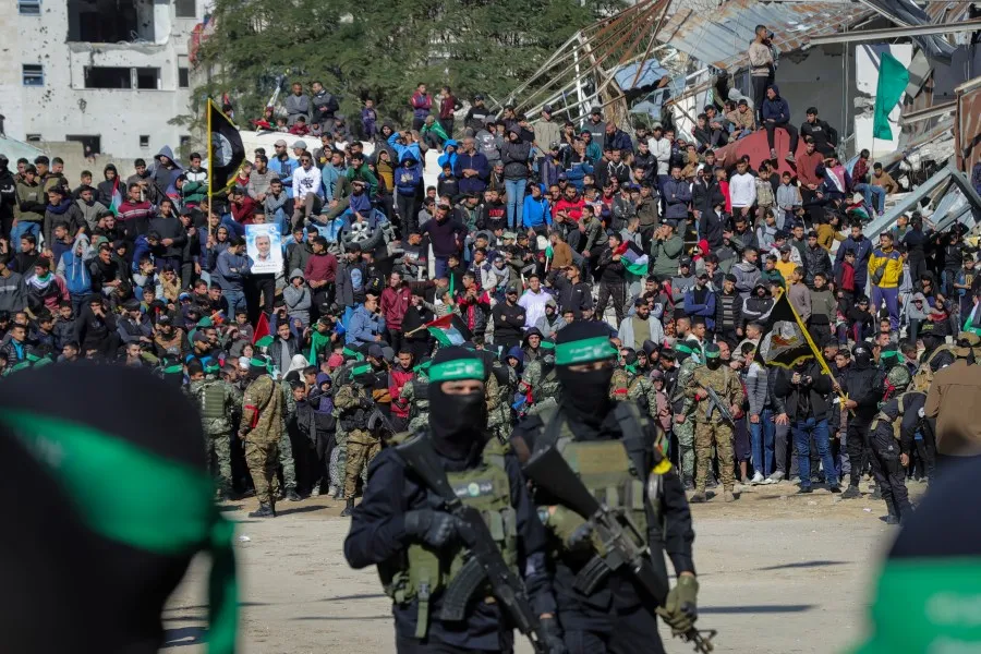 Hamas releases 4 female Israeli soldiers in ceasefire deal swap