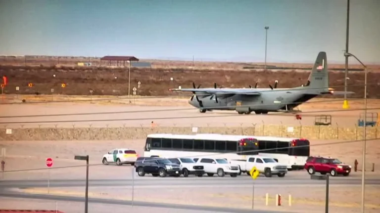 US active duty troops beginning to arrive in Texas and San Diego to support border security