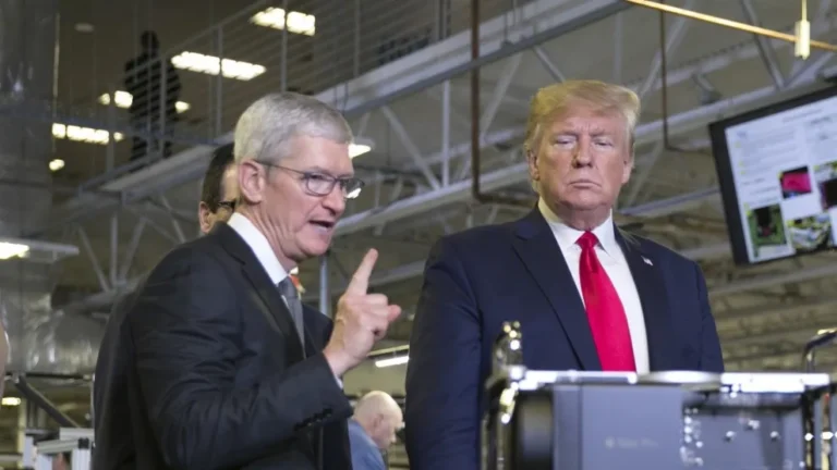 With Tim Cook’s  Million Inauguration Donation, Big Tech Sends Warm Wishes to Trump – Mother Jones